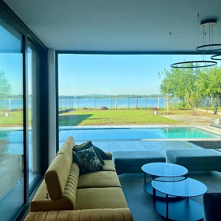 Villa With Pool By The Musovske Jezero Pasohlavky
