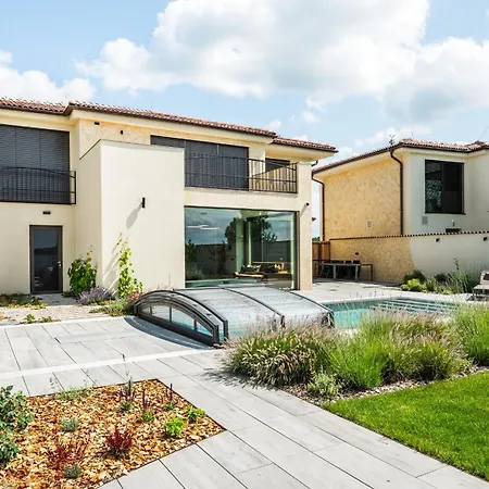 K&l Villa